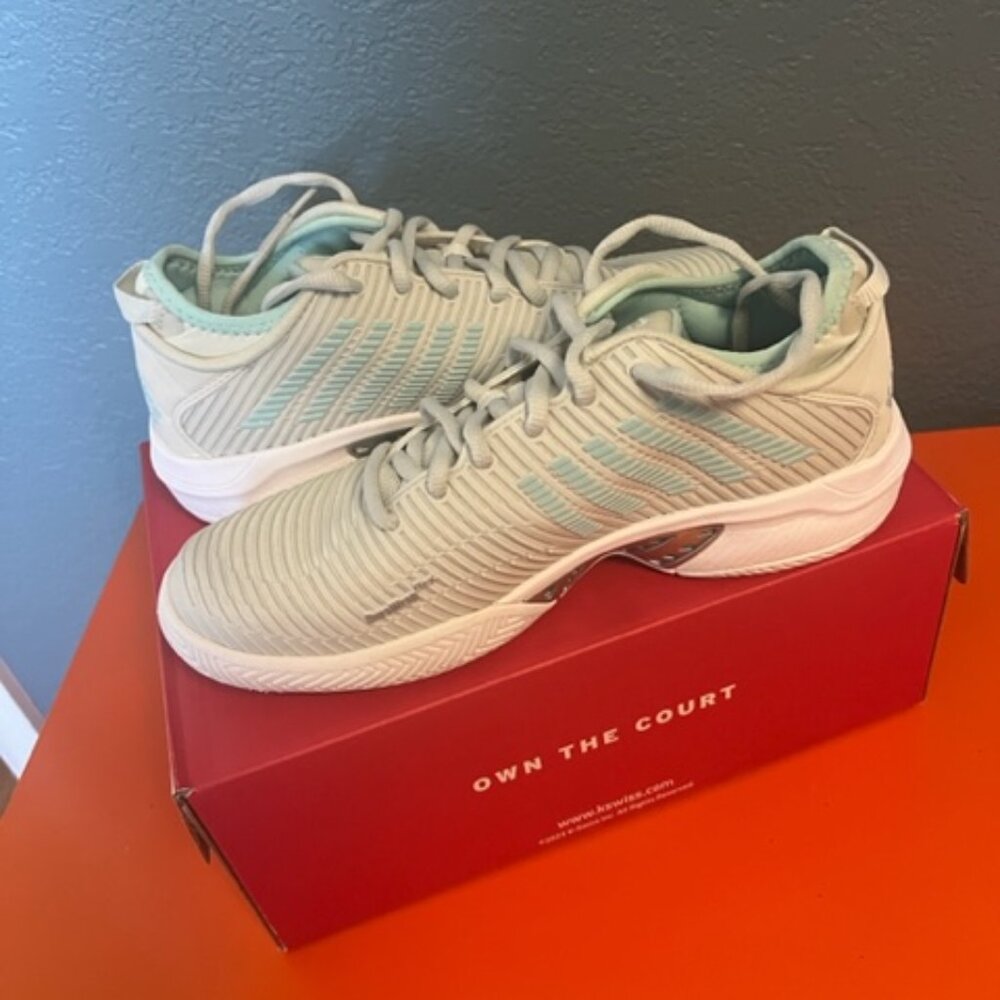 K-Swiss Women's Hypercourt Supreme Tennis Shoes Barely Blue / White